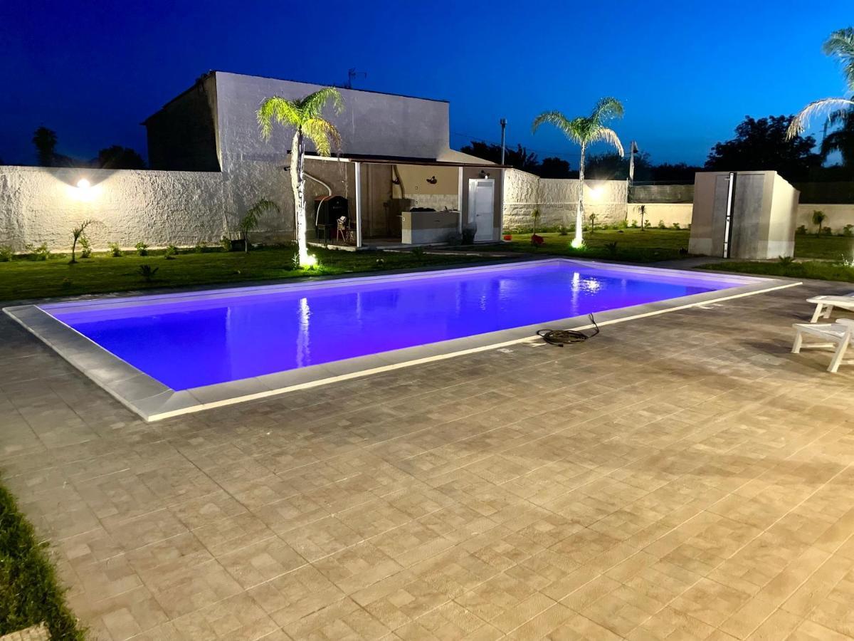 Villa Nunzia Con Piscina, Sauna E Idromassaggio. Floridia Exterior photo